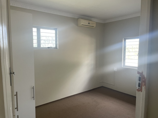 To Let 4 Bedroom Property for Rent in Hillary KwaZulu-Natal