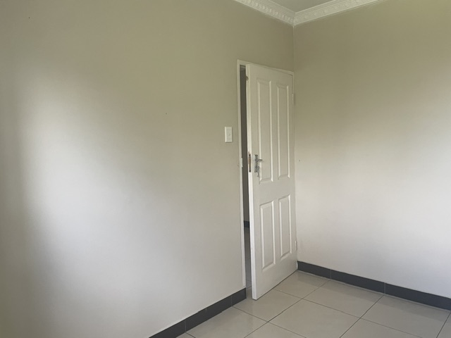 To Let 4 Bedroom Property for Rent in Hillary KwaZulu-Natal
