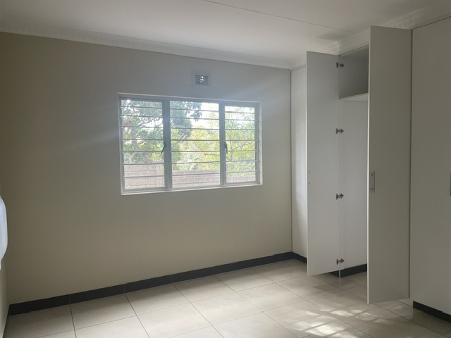 To Let 4 Bedroom Property for Rent in Hillary KwaZulu-Natal