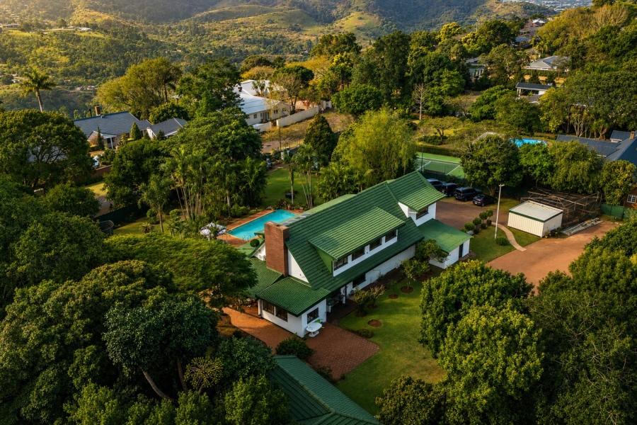 5 Bedroom Property for Sale in Winston Park KwaZulu-Natal