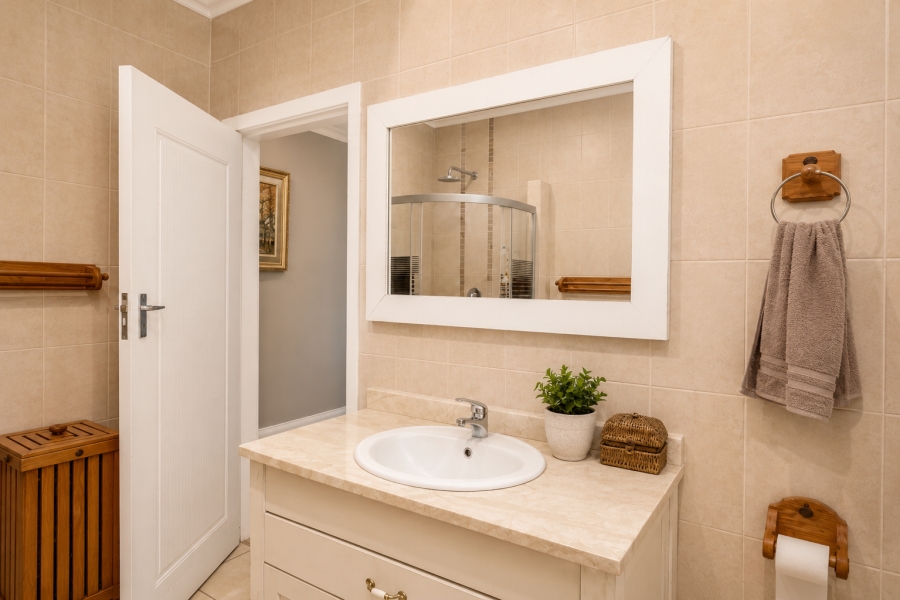 5 Bedroom Property for Sale in Winston Park KwaZulu-Natal