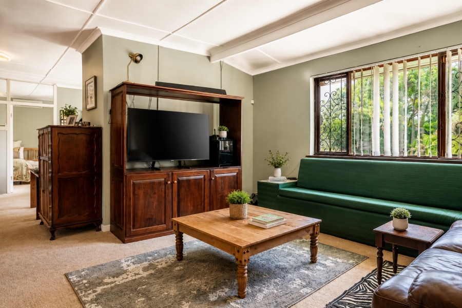 5 Bedroom Property for Sale in Winston Park KwaZulu-Natal