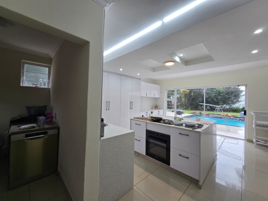 To Let 4 Bedroom Property for Rent in Durban North KwaZulu-Natal