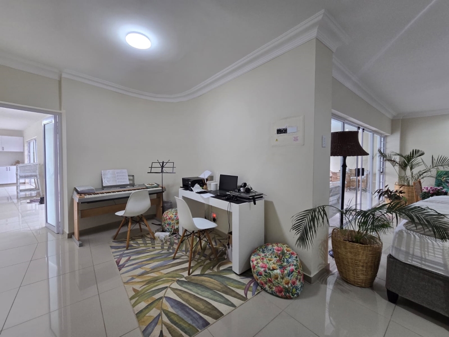 To Let 4 Bedroom Property for Rent in Durban North KwaZulu-Natal