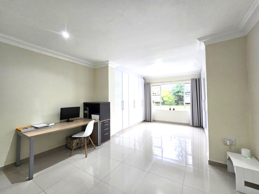 To Let 4 Bedroom Property for Rent in Durban North KwaZulu-Natal