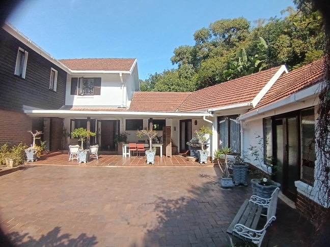 5 Bedroom Property for Sale in Athlone KwaZulu-Natal