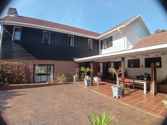 5 Bedroom Property for Sale in Athlone KwaZulu-Natal
