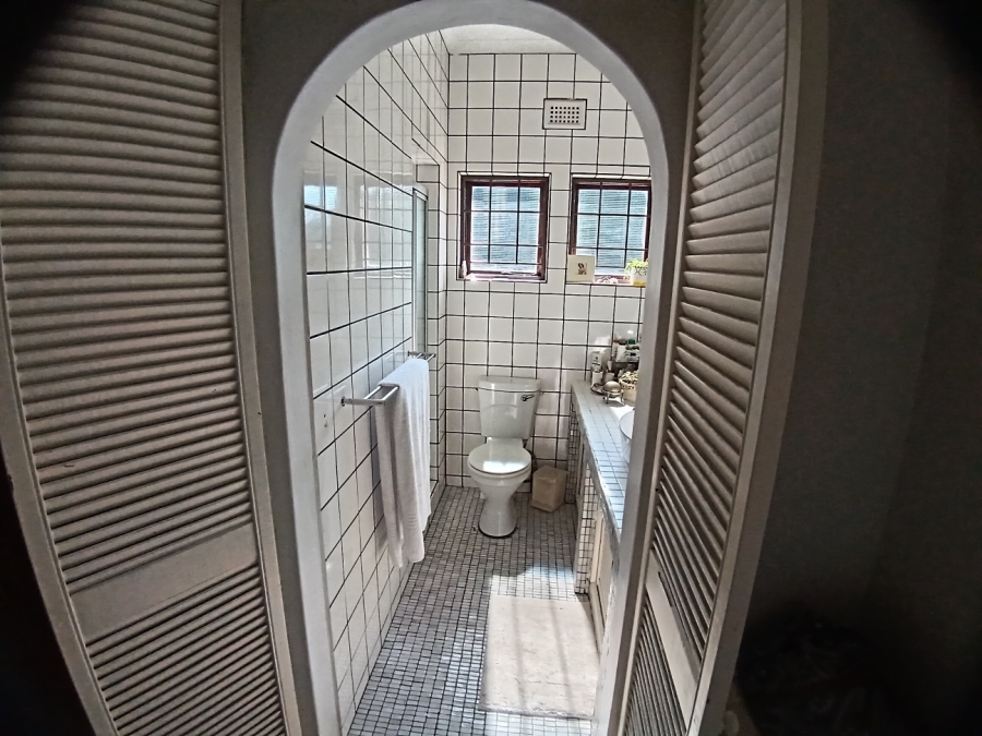 5 Bedroom Property for Sale in Athlone KwaZulu-Natal