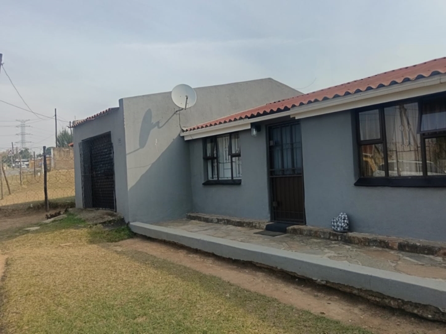 2 Bedroom Property for Sale in Ntuzuma KwaZulu-Natal