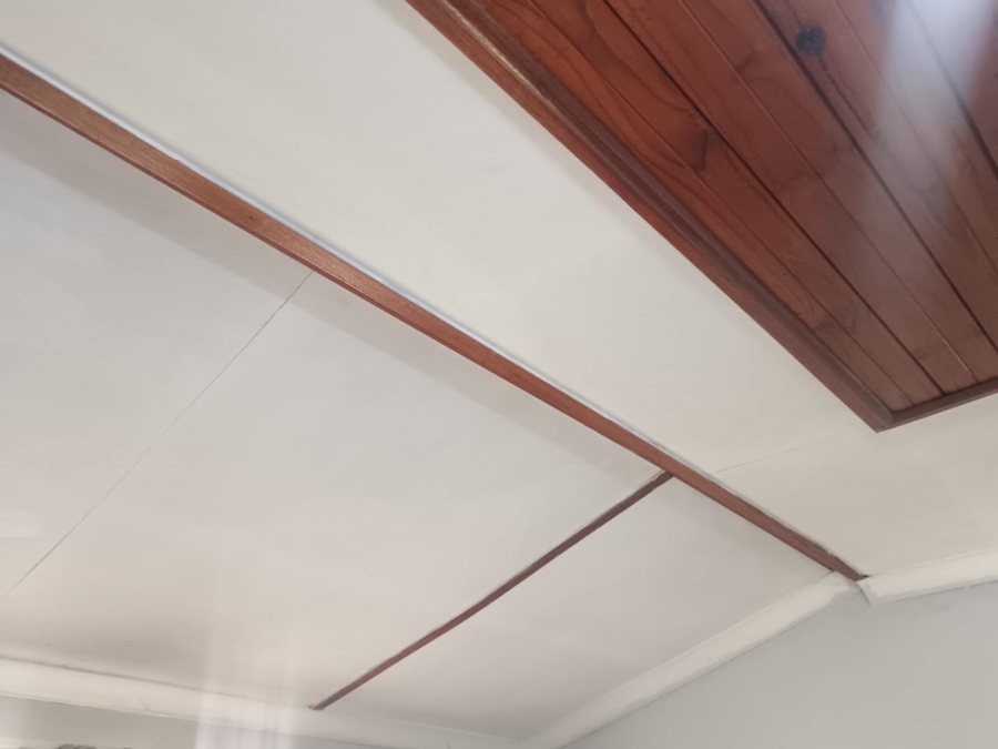 2 Bedroom Property for Sale in Ntuzuma KwaZulu-Natal