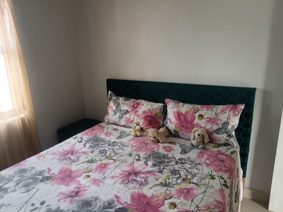 2 Bedroom Property for Sale in Ntuzuma KwaZulu-Natal