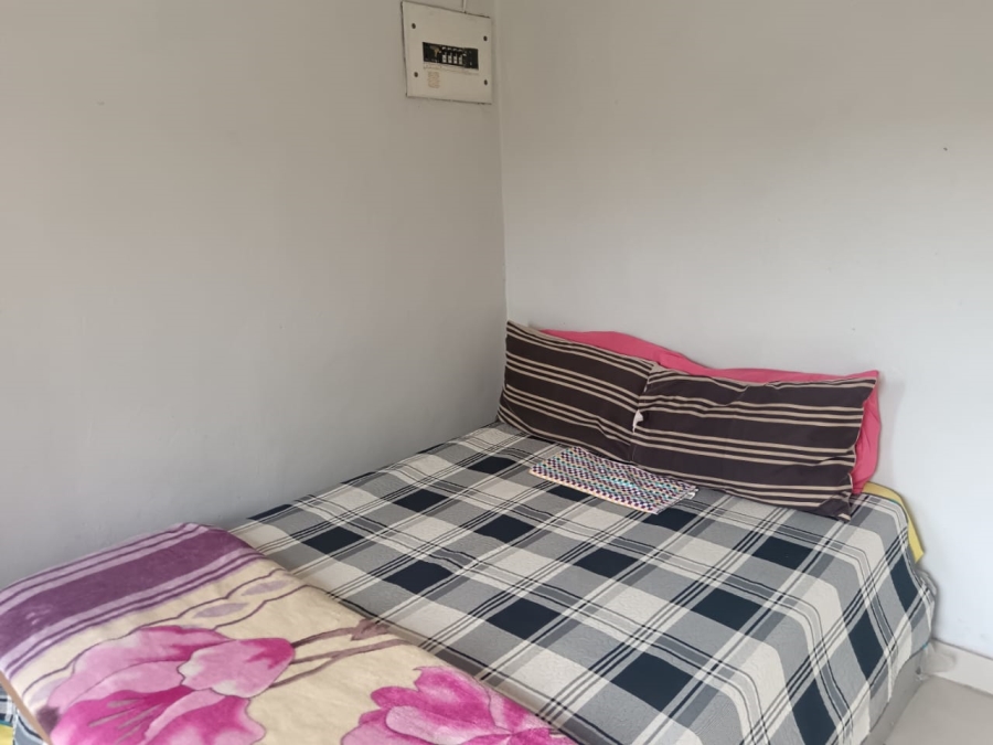 2 Bedroom Property for Sale in Ntuzuma KwaZulu-Natal