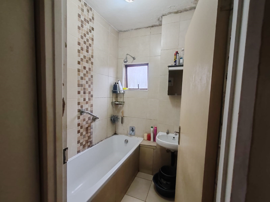 To Let 3 Bedroom Property for Rent in Southgate KwaZulu-Natal