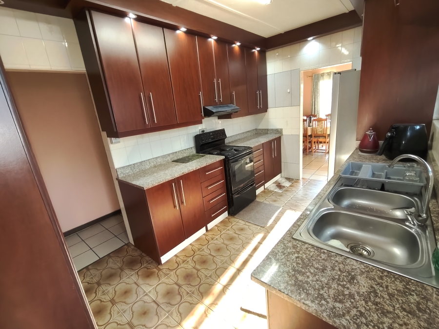 4 Bedroom Property for Sale in Farningham Ridge KwaZulu-Natal