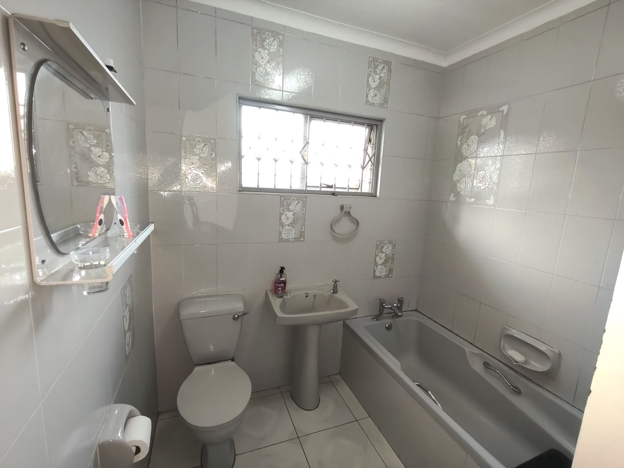 4 Bedroom Property for Sale in Farningham Ridge KwaZulu-Natal