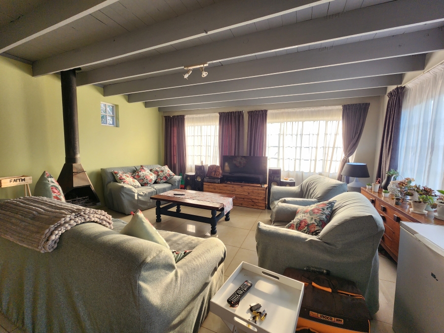 3 Bedroom Property for Sale in Greendale KwaZulu-Natal