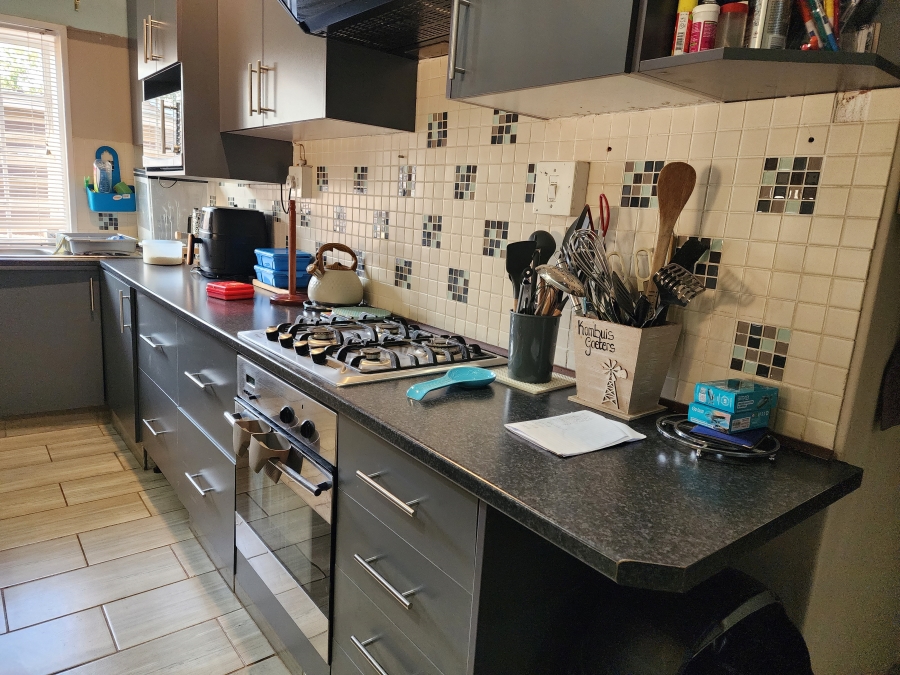 3 Bedroom Property for Sale in Greendale KwaZulu-Natal