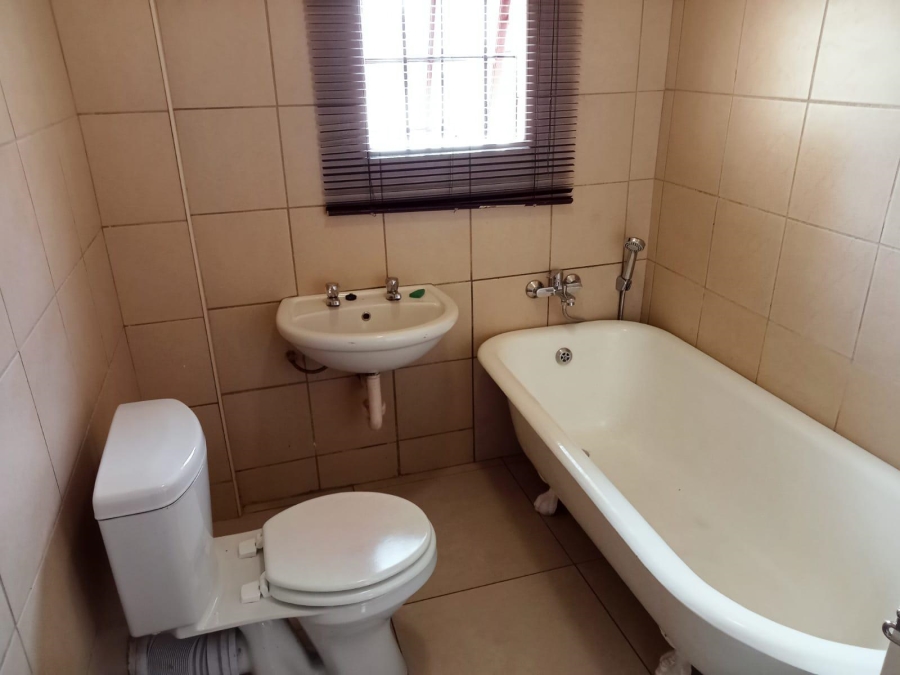 To Let 4 Bedroom Property for Rent in Scottsville KwaZulu-Natal