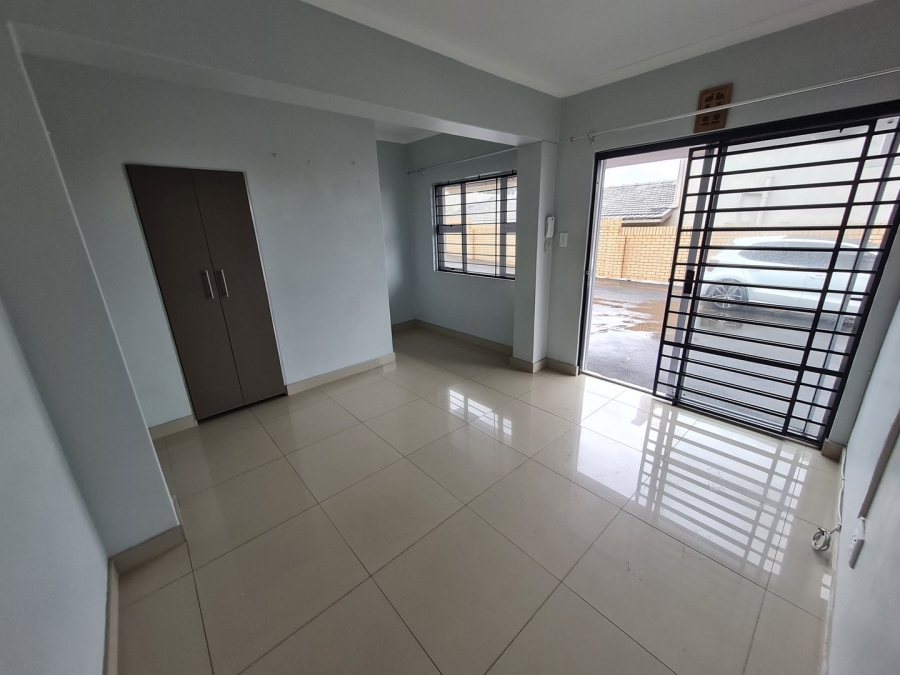 To Let 2 Bedroom Property for Rent in Bluff KwaZulu-Natal