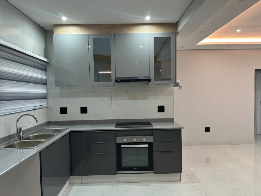 2 Bedroom Property for Sale in Umhlanga KwaZulu-Natal