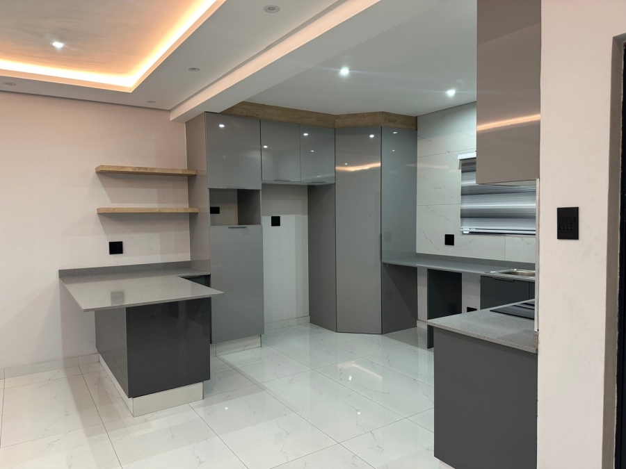 2 Bedroom Property for Sale in Umhlanga KwaZulu-Natal