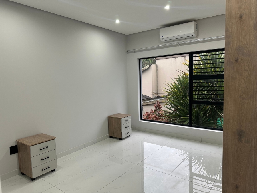 2 Bedroom Property for Sale in Umhlanga KwaZulu-Natal