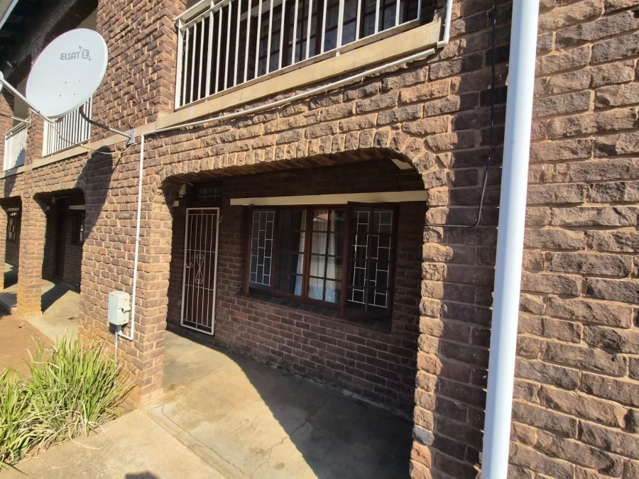 To Let 2 Bedroom Property for Rent in Scottsville KwaZulu-Natal