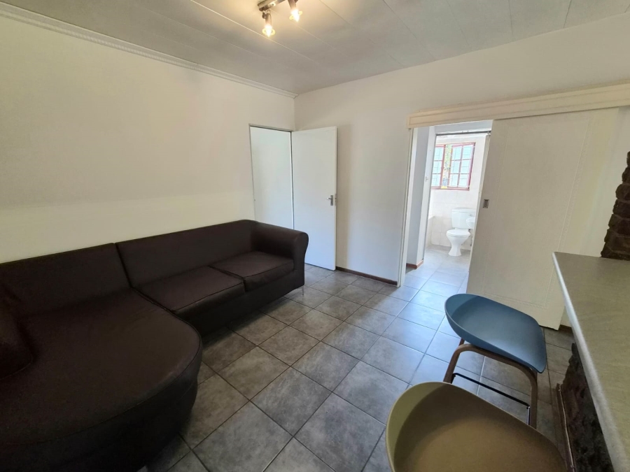 To Let 2 Bedroom Property for Rent in Scottsville KwaZulu-Natal