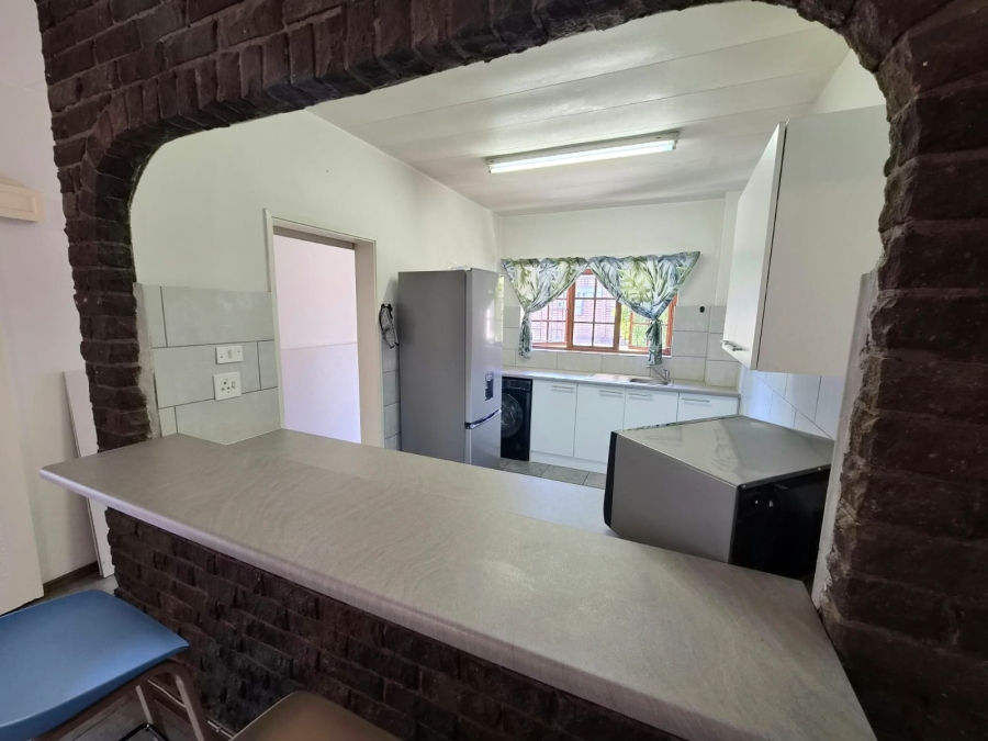 To Let 2 Bedroom Property for Rent in Scottsville KwaZulu-Natal