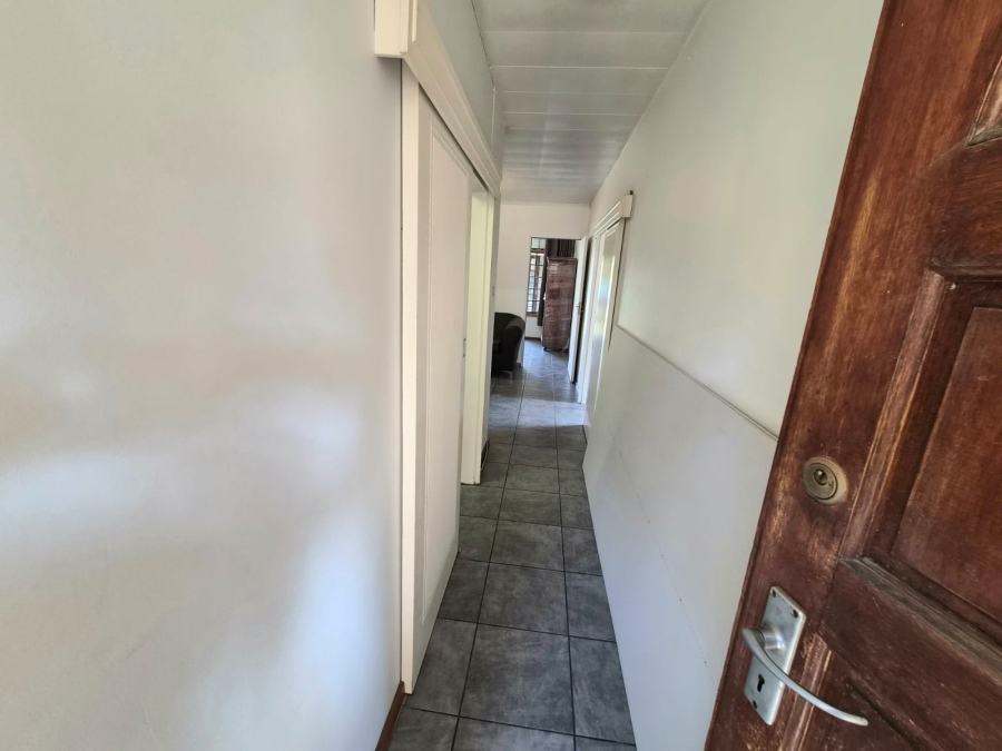 To Let 2 Bedroom Property for Rent in Scottsville KwaZulu-Natal