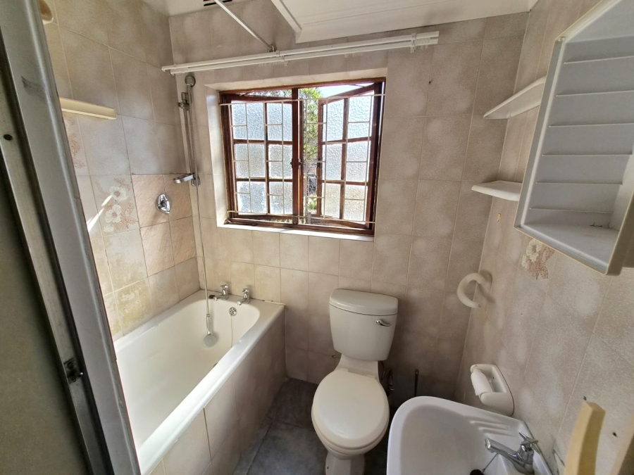 To Let 2 Bedroom Property for Rent in Scottsville KwaZulu-Natal