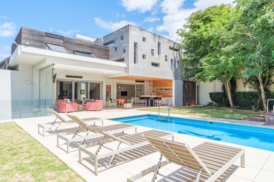 6 Bedroom Property for Sale in Deepdene KwaZulu-Natal