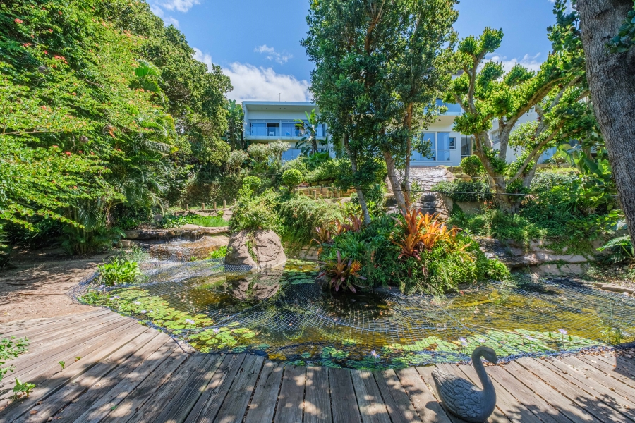 6 Bedroom Property for Sale in Deepdene KwaZulu-Natal