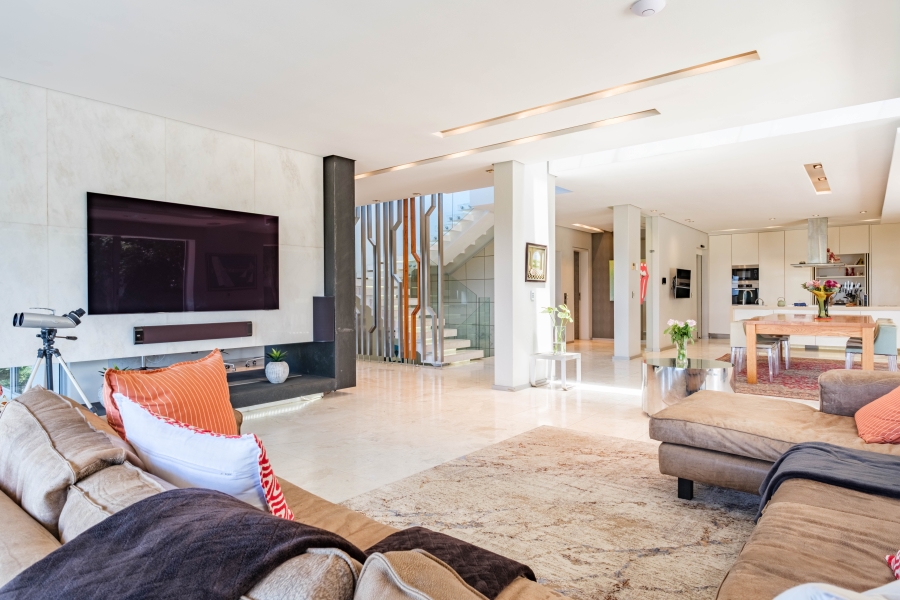 6 Bedroom Property for Sale in Deepdene KwaZulu-Natal