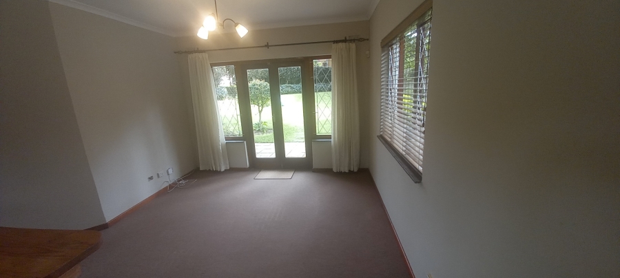 To Let 1 Bedroom Property for Rent in Waterfall KwaZulu-Natal