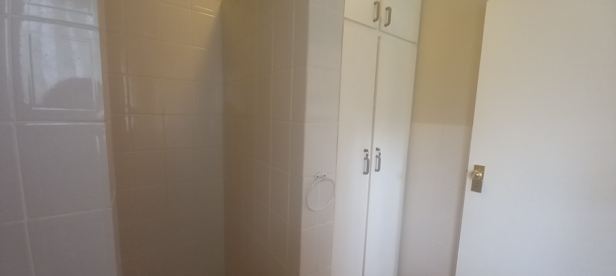 To Let 1 Bedroom Property for Rent in Waterfall KwaZulu-Natal