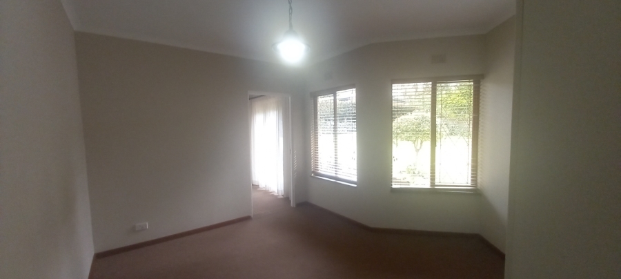 To Let 1 Bedroom Property for Rent in Waterfall KwaZulu-Natal