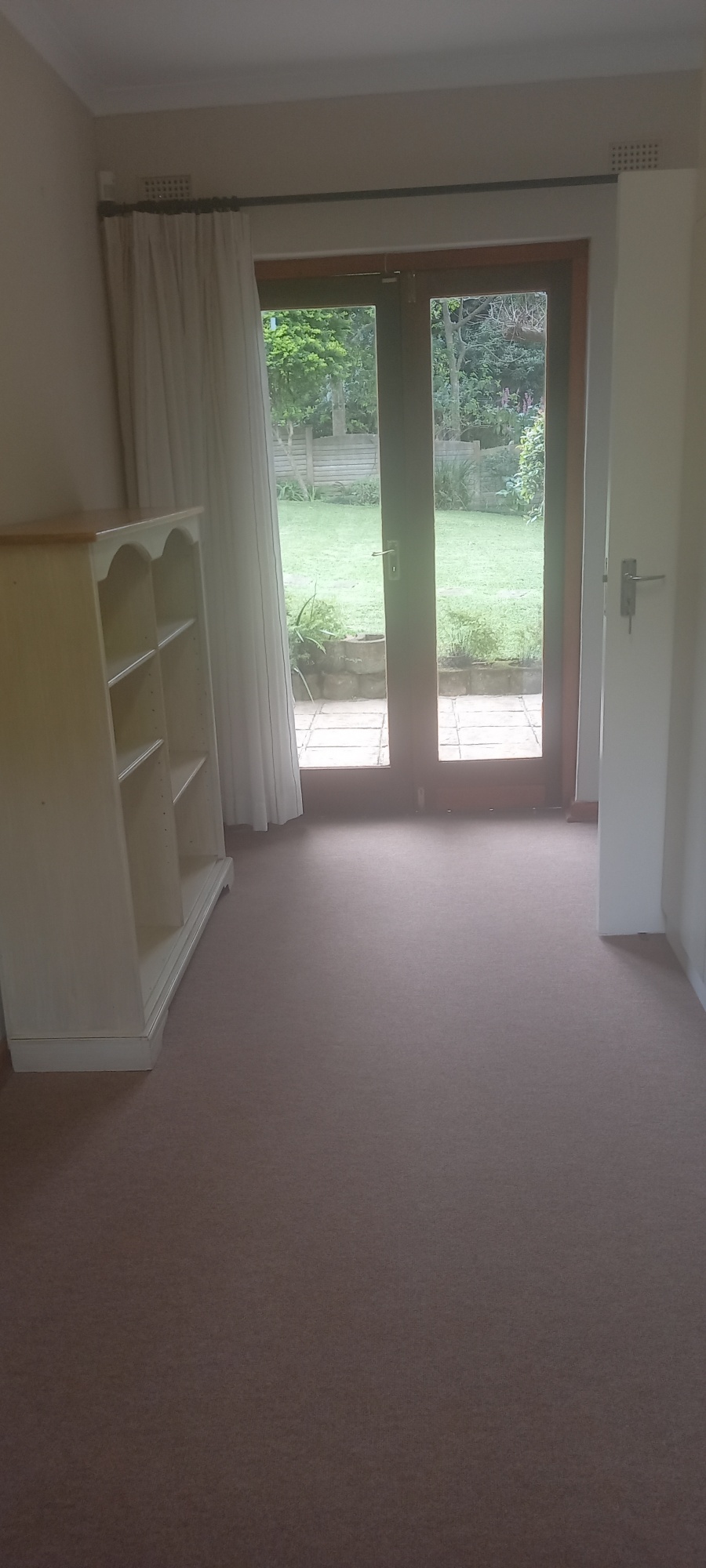 To Let 1 Bedroom Property for Rent in Waterfall KwaZulu-Natal