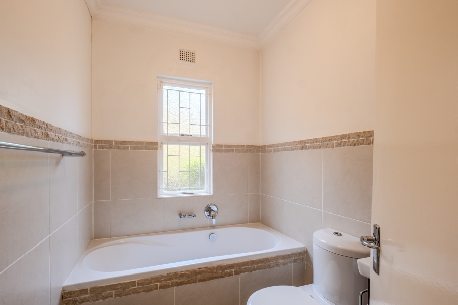 2 Bedroom Property for Sale in Sunningdale KwaZulu-Natal