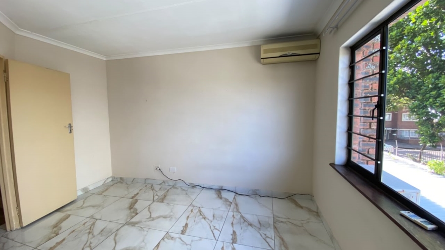 To Let 3 Bedroom Property for Rent in Glenwood KwaZulu-Natal