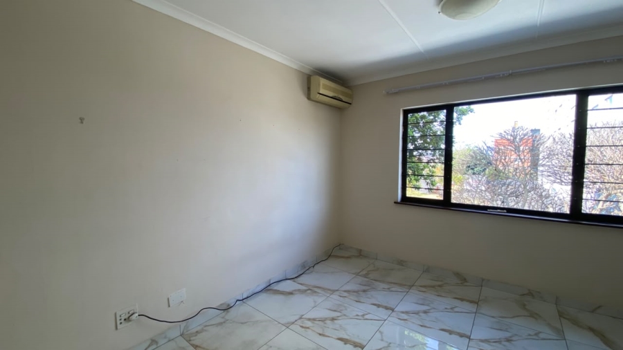 To Let 3 Bedroom Property for Rent in Glenwood KwaZulu-Natal
