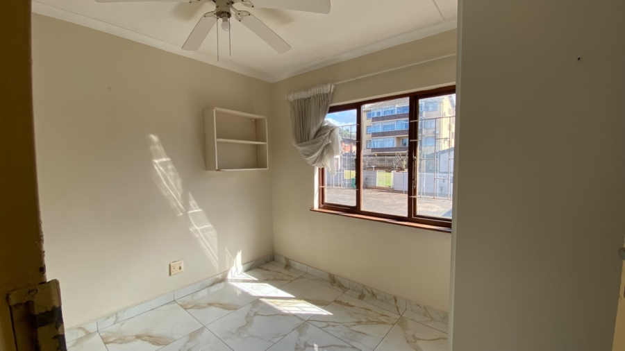 To Let 3 Bedroom Property for Rent in Glenwood KwaZulu-Natal
