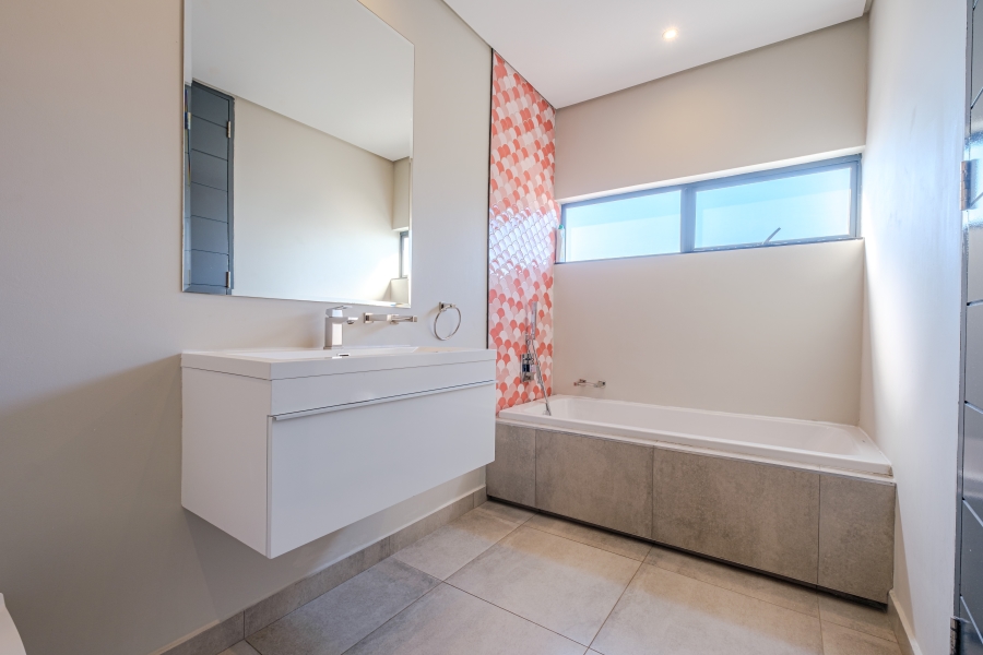 4 Bedroom Property for Sale in Shakas Rock KwaZulu-Natal
