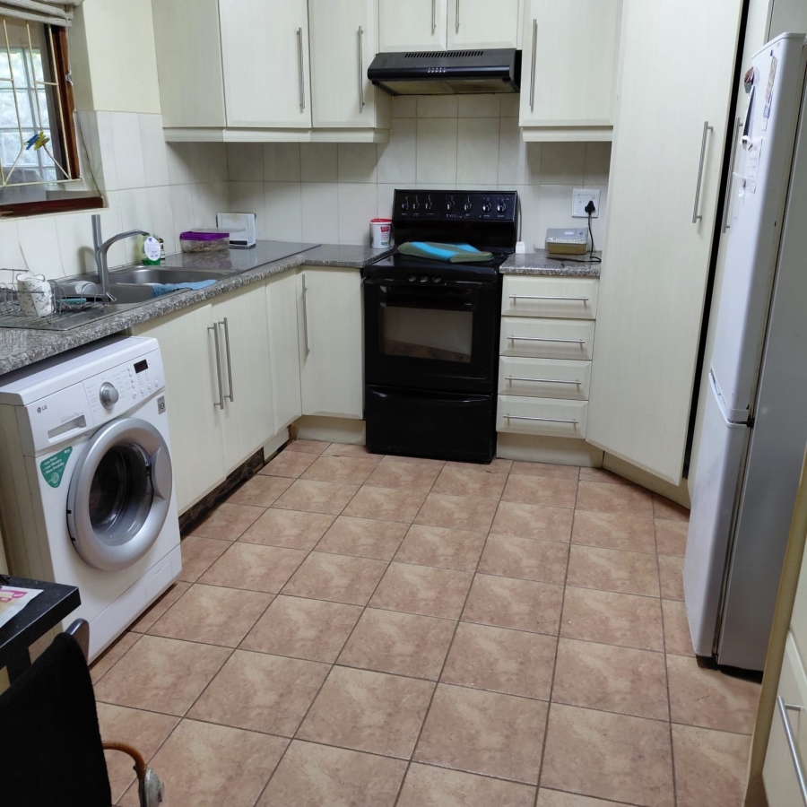 3 Bedroom Property for Sale in Waterfall KwaZulu-Natal