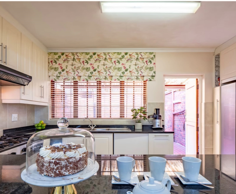 To Let 4 Bedroom Property for Rent in Hillcrest Central KwaZulu-Natal
