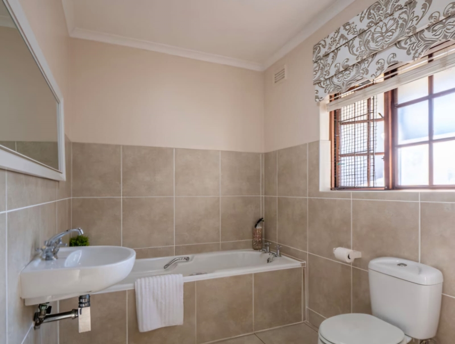 To Let 4 Bedroom Property for Rent in Hillcrest Central KwaZulu-Natal