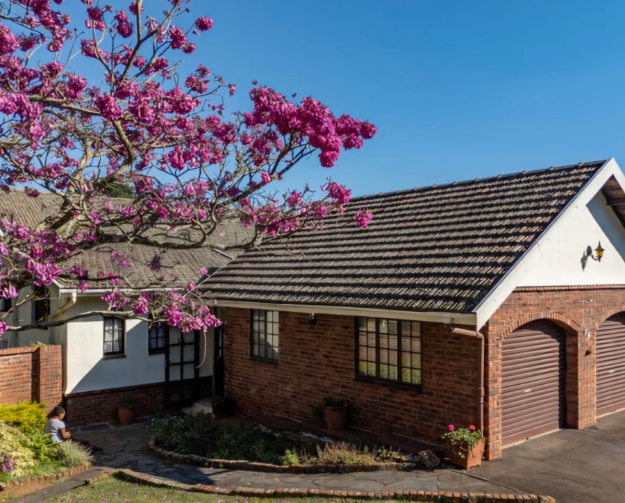 To Let 4 Bedroom Property for Rent in Hillcrest Central KwaZulu-Natal
