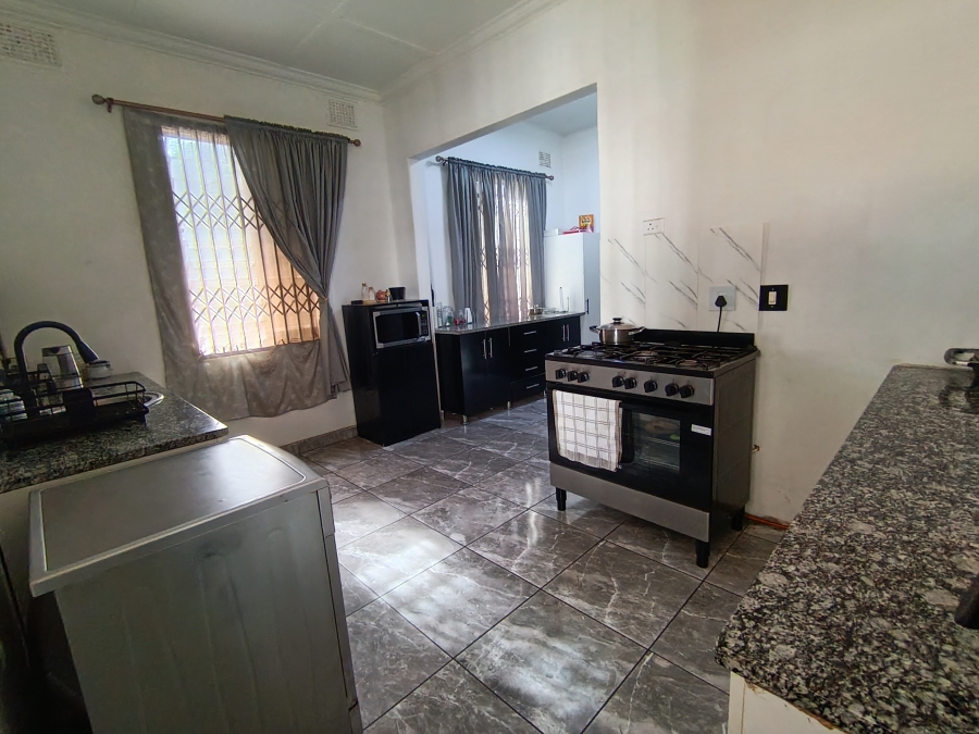 4 Bedroom Property for Sale in Glenwood KwaZulu-Natal