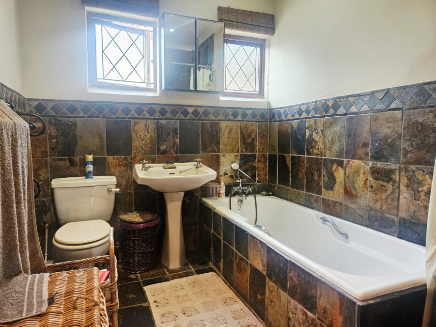 3 Bedroom Property for Sale in Chiltern Hills KwaZulu-Natal