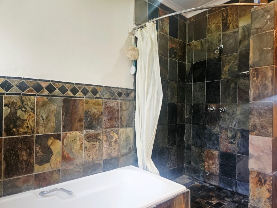 3 Bedroom Property for Sale in Chiltern Hills KwaZulu-Natal